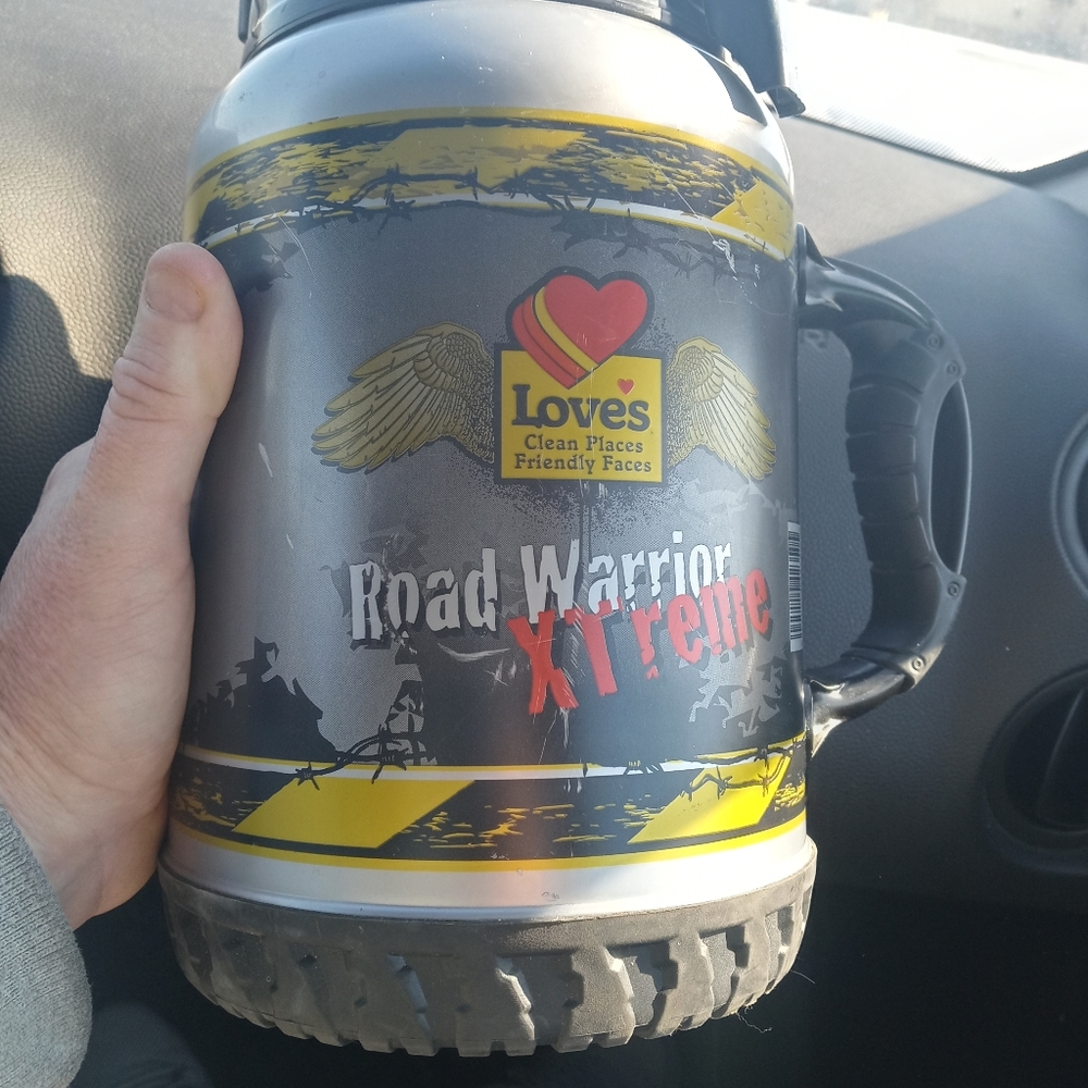 Huge travel mug. 68oz?